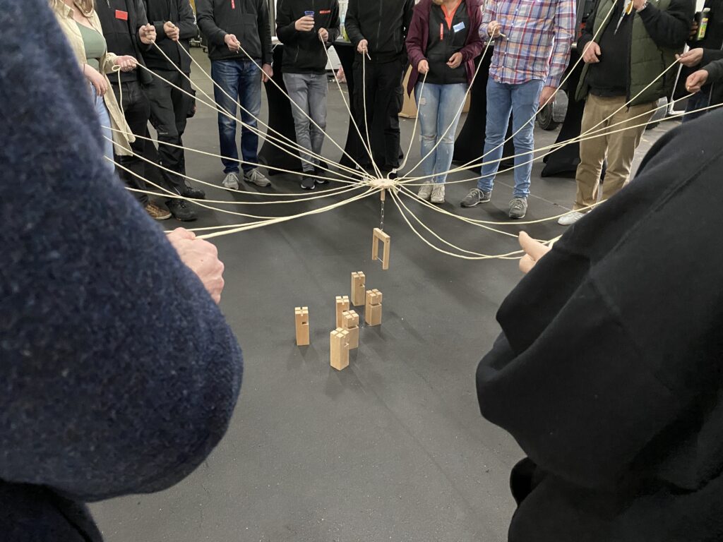 Gerade in Teams ist eine klare Kommunikation immens wichtig, um gemeinsam angestrebte Ziele zu erreichen.